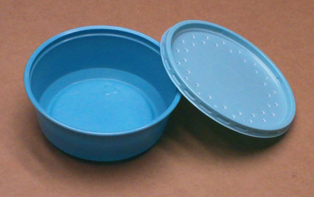 Live Bait Containers with Vented Lids - Iowa Worm Composting